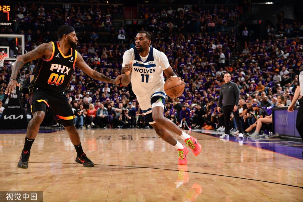 曾深受伤病 曾深受伤病