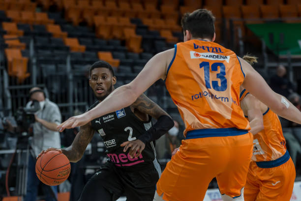 制造进攻空 制造进攻空